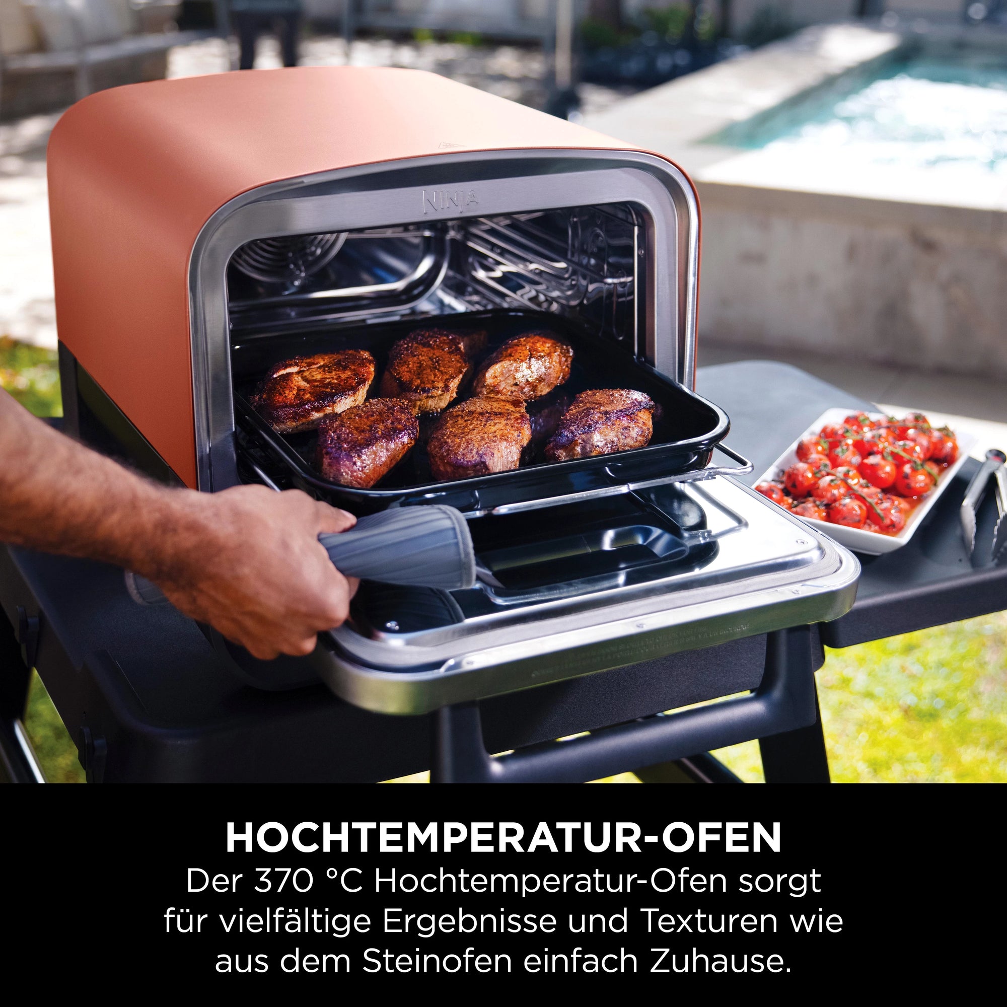 NINJA Multiofen OO101EU, Elektrischer Outdoor Pizzaofen und Smoker, 8-in-1: Pizza, Schmoren